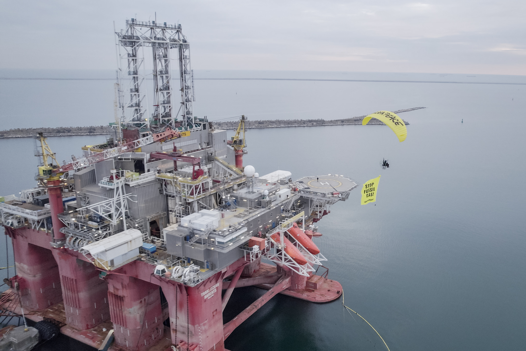 Posibilă deversare de 45 km&sup2; &icirc;n zona Neptun Deep: Greenpeace Rom&acirc;nia cere verificări reale și asumare din partea companiilor de proiect