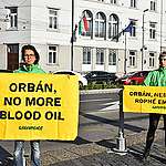 Protesty v celej Európe odsudzujú maďarského premiéra Orbána za blokovanie embarga na ruskú ropu