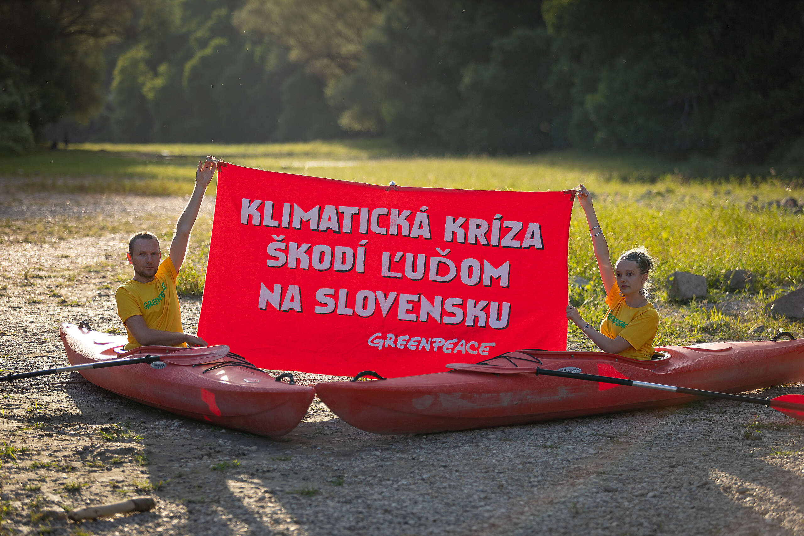Ako zo Slovenska mizne voda je vidieť aj z vesmíru. Ukazuje to nová štúdia Greenpeace Slovensko.
