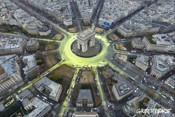 Obnovljivi viri energije na obzorju v Parizu. (c) Greenpeace