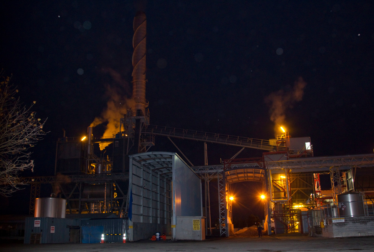 Coal Action at Fonterra's Clandeboye factory in NZ. © Greenpeace / Nigel Marple