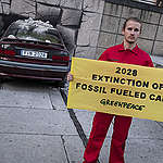 End of the Fossil Fuel Road 'Car Crash' in Madrid. © Greenpeace / Pedro Armestre
