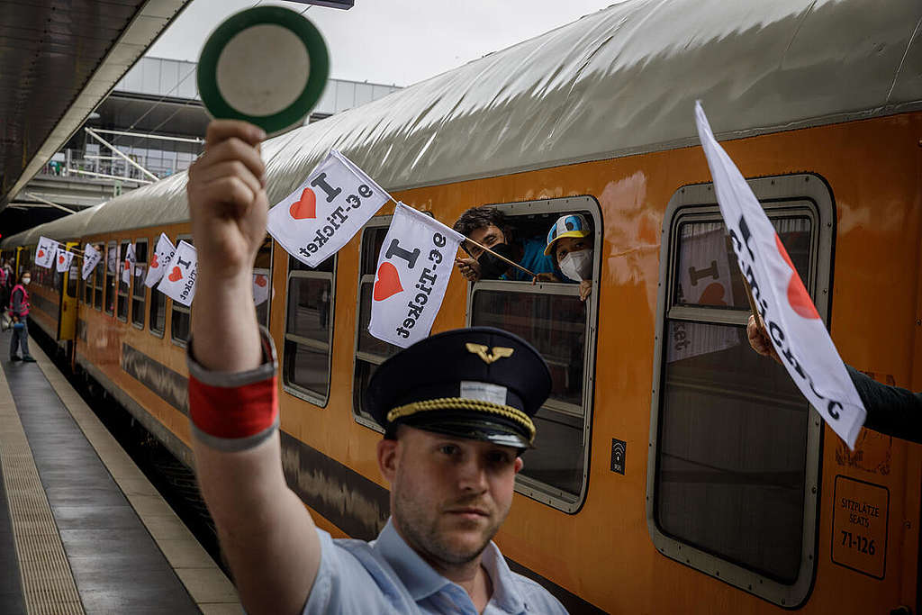 Protest Train 9 € Ticket Berlin. Protest Train 9 € Ticket Berlin.