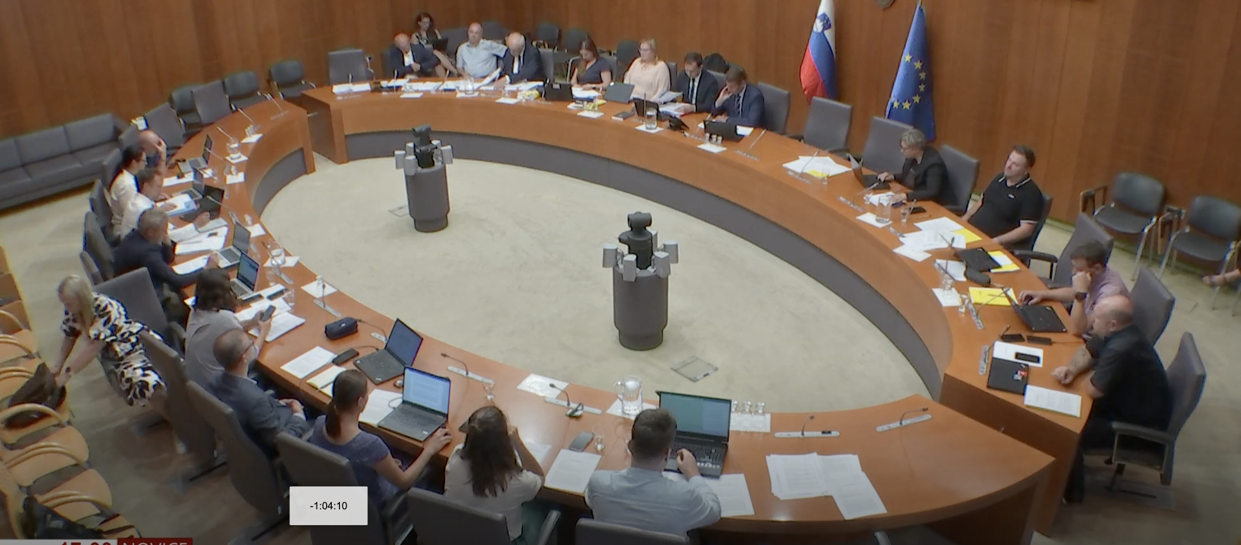 Prelomljene predvolilne obljube: poslanci tlakujejo pot v podnebni zlom