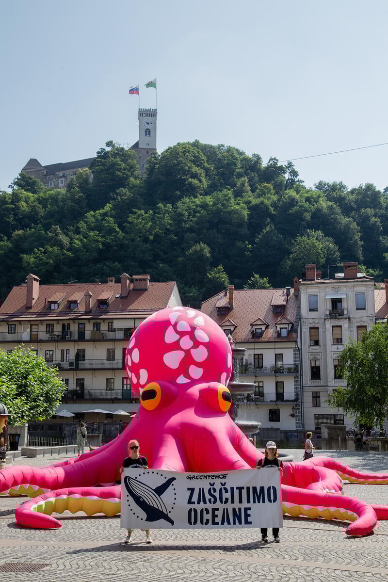 Giant Octopus in Ljubljana Calls for Ocean Protection. © Greenpeace / Petra Godeša
