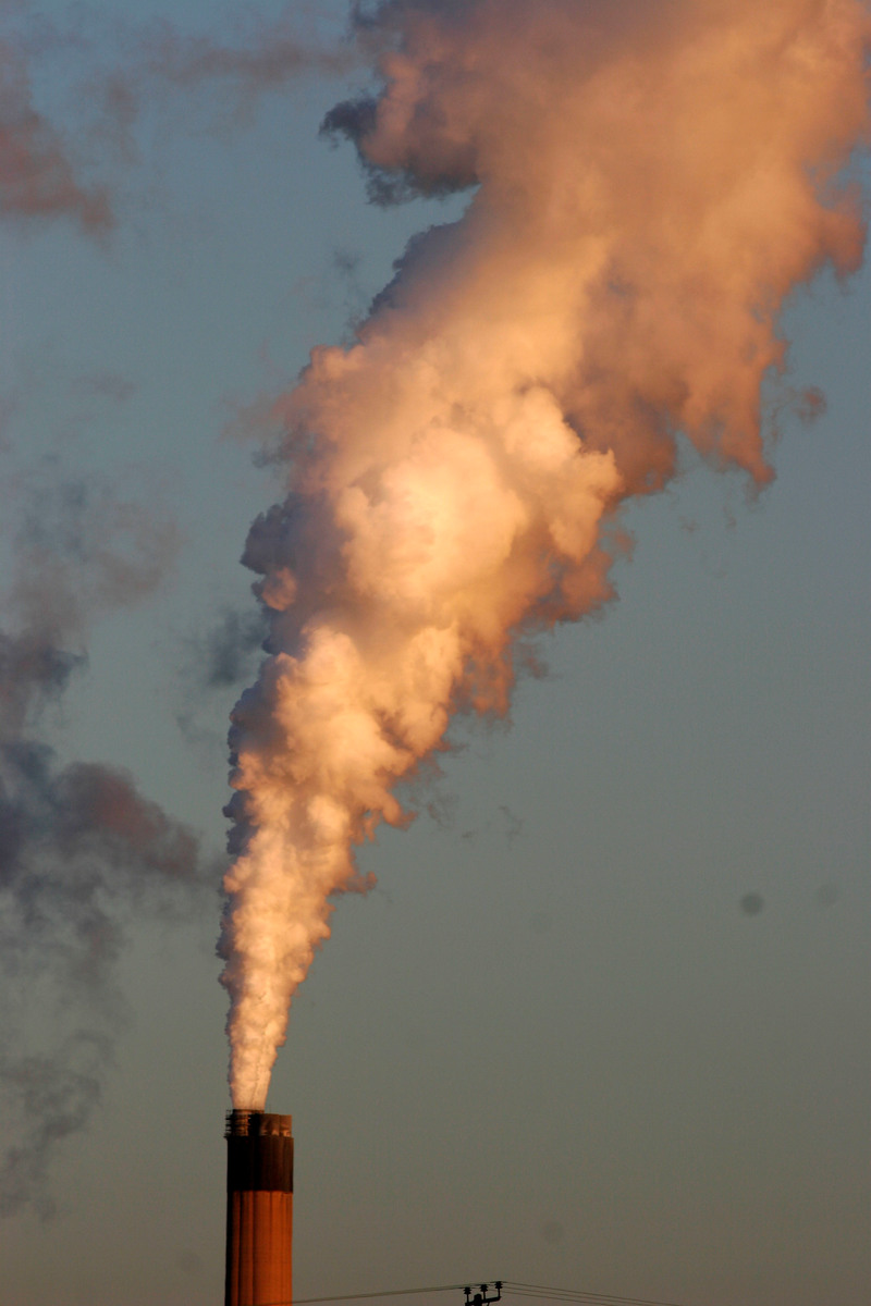Eggborough Power Station in the UK. © Steve Morgan / Greenpeace
