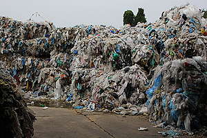UK Plastic Waste at Wespack Recycling Factory, Malaysia. © Greenpeace