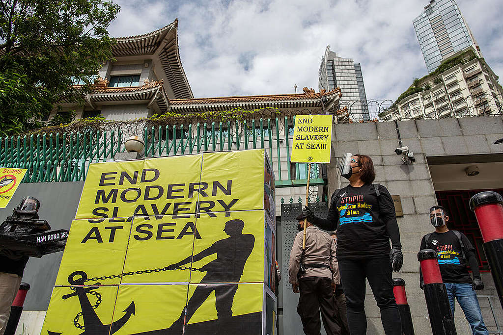 Fishers Protest in Front of the Chinese Embassy in Jakarta. © SBMI / Afriadi Hikmal