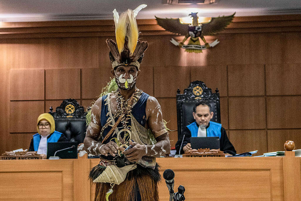 Awyu Tribe Testify at Administration Court Jakarta. © Muhammad Adimaja / Greenpeace