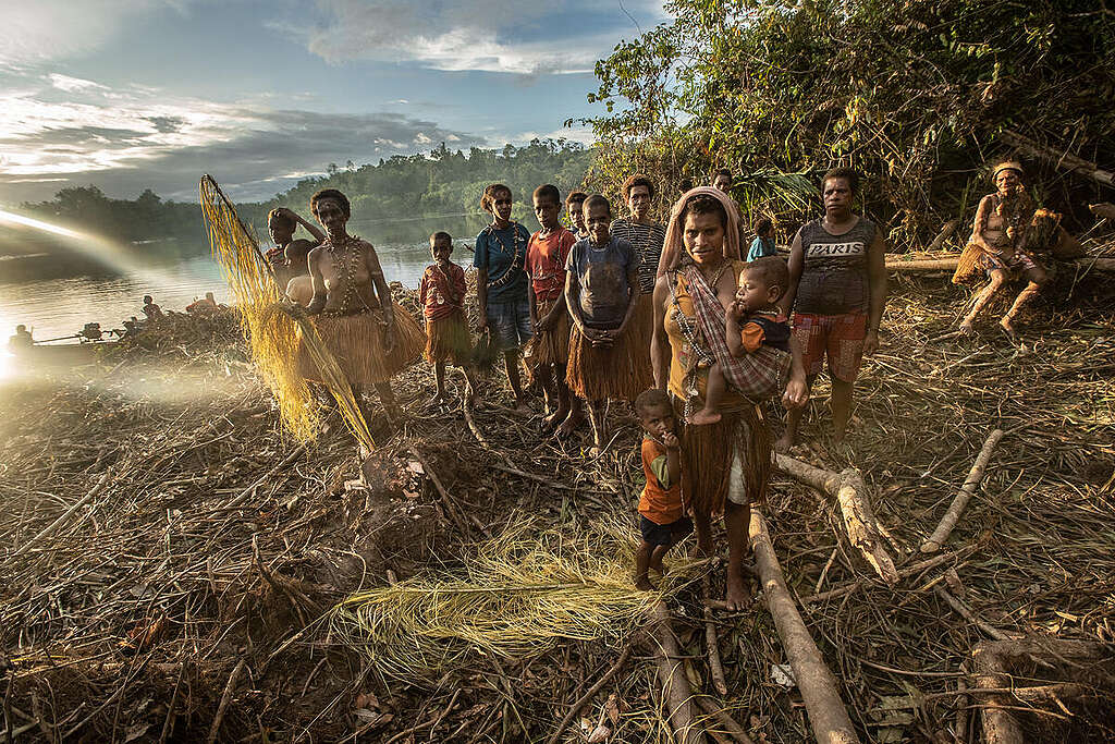 Awyu Tribe in Boven Digoel, South Papua. © Jurnasyanto Sukarno / Greenpeace