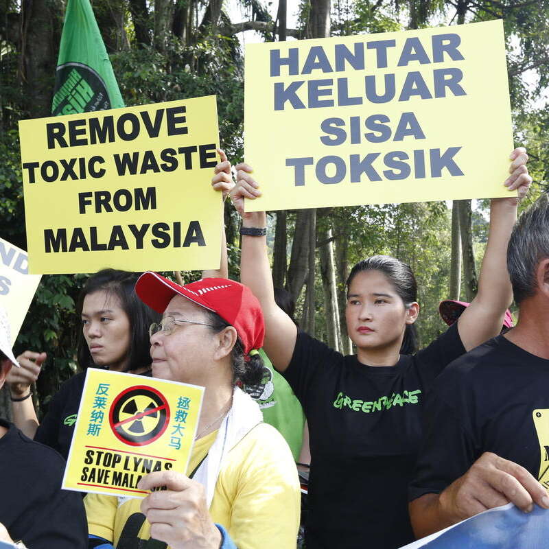 Protest at Government Office in Kuala Lumpur. © Nandakumar S. Haridas / Greenpeace Protest at Government Office in Kuala Lumpur. © Nandakumar S. Haridas / Greenpeace