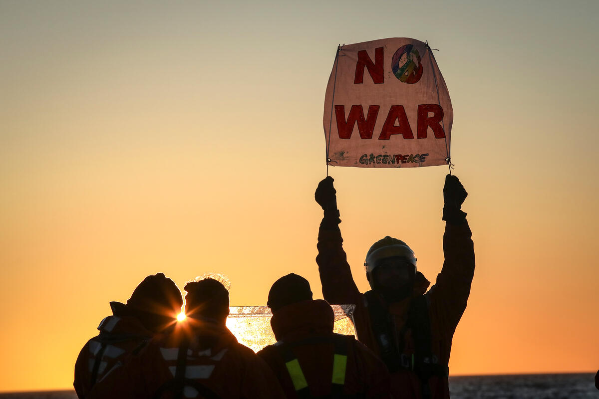 Peaceful Action Confronting Oil from Russia in Denmark. © Will Rose / Greenpeace
