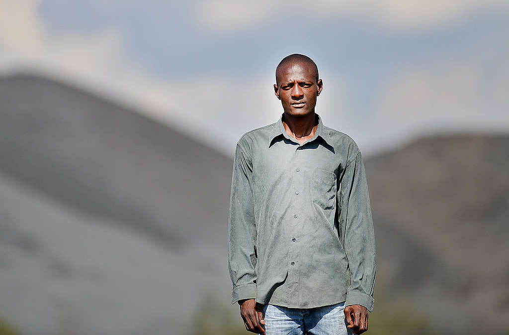 Local Activist at Informal Settlement in South Africa. © Mujahid Safodien / Greenpeace Local Activist at Informal Settlement in South Africa. © Mujahid Safodien / Greenpeace