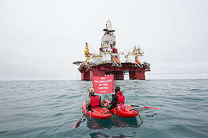Arctic Sunrise Protests Arctic Oil Drilling in Barents Sea. © Nick Cobbing / Greenpeace