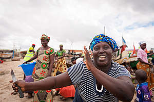 Women in Senegal. © Clément  Tardif / Greenpeace