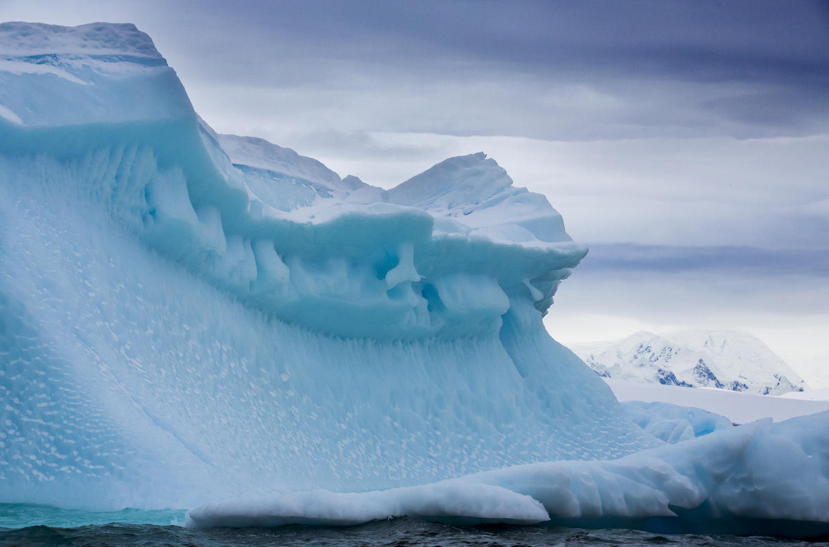 Paradise Bay in the Antarctic. © Paul Hilton / Greenpeace
