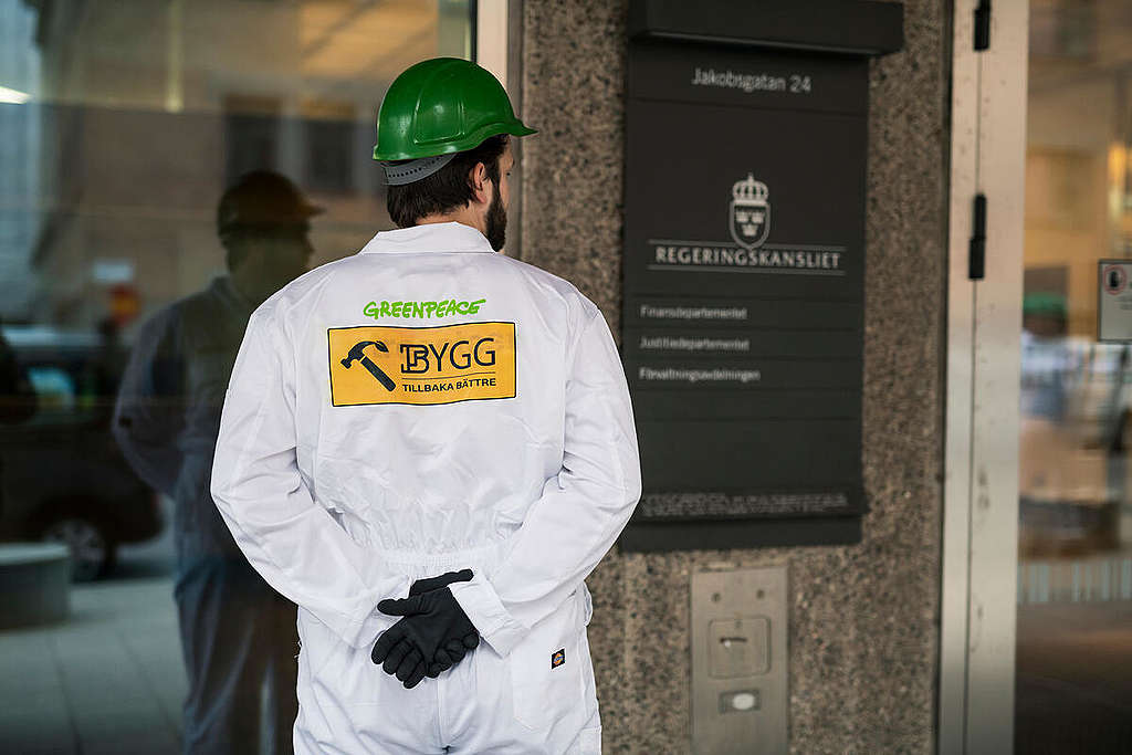 Build Back Better Activity at Swedish Department of Finance in Stockholm. © Christian Åslund / Greenpeace