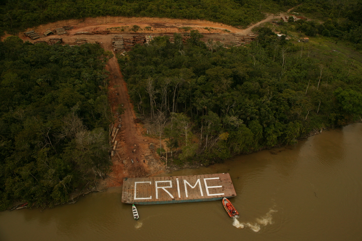 Amazon Tour Arctic Sunrise in Brazil. © Greenpeace / Daniel Beltrá Amazon Tour Arctic Sunrise in Brazil. © Greenpeace / Daniel Beltrá