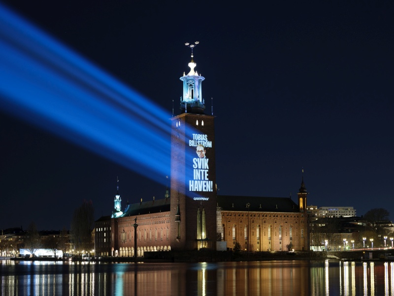 Greenpeace projektion på Stadshuset i Stockholm inför förhandlingar om havsavtal