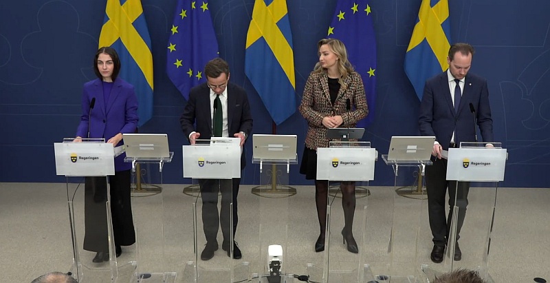 Skärmdump från regeringens presskonferens om klimathandlingsplanen.