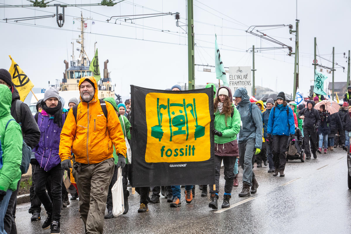 Preem Oil Refinery Expansion Demonstration in Lysekil. © Will Rose / Greenpeace Preem Oil Refinery Expansion Demonstration in Lysekil. © Will Rose / Greenpeace