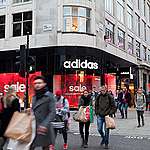 世足賽贊助商 adidas 踢不掉污染