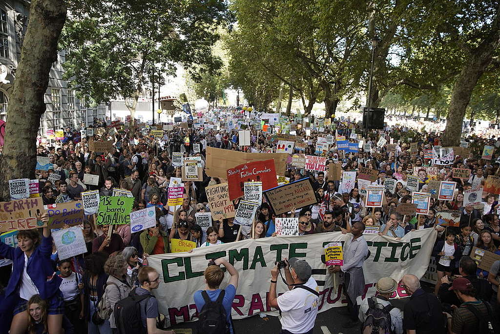 9月20日英國倫敦青年上街響應氣候罷課行動。
