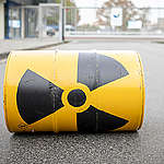 Protest in Germany against Uranium Hexafluoride Transport to Russia. © Britta Radike / Greenpeace