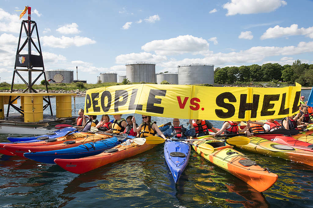 在丹麥的Fredericia抗議殼牌公司 © Jason White / Greenpeace