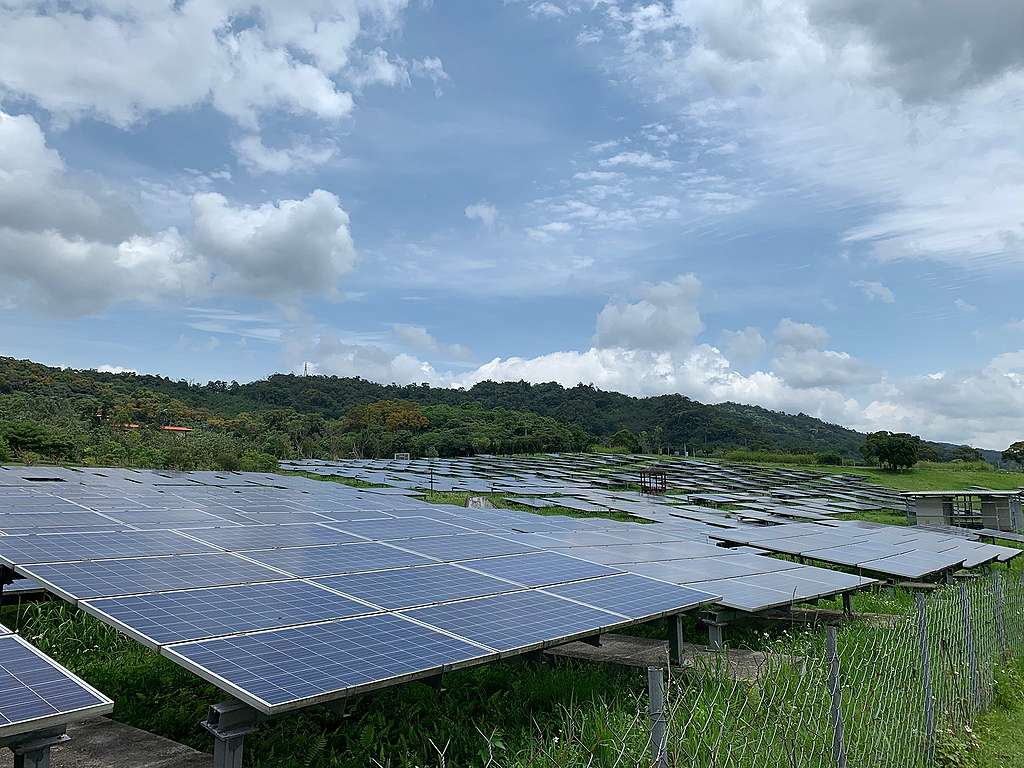 福德坑的能源之丘，臺北市最大的太陽能電站。