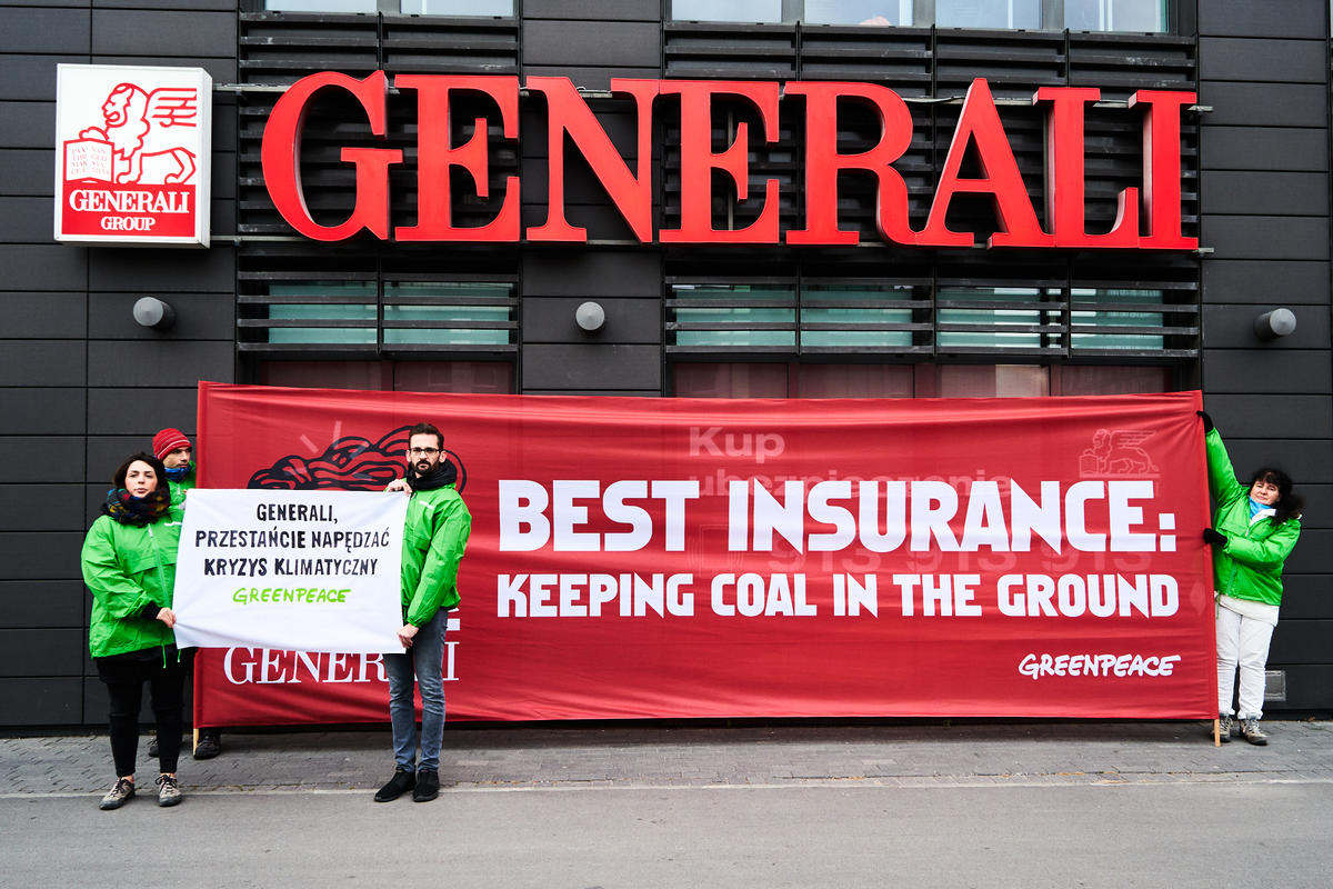 2019年11月,綠色和平於全球第三大保險公司忠利集團(Generali)的波蘭總部外,進行倡議,要求停止為煤炭產業保險,拒絕助長氣候變遷。