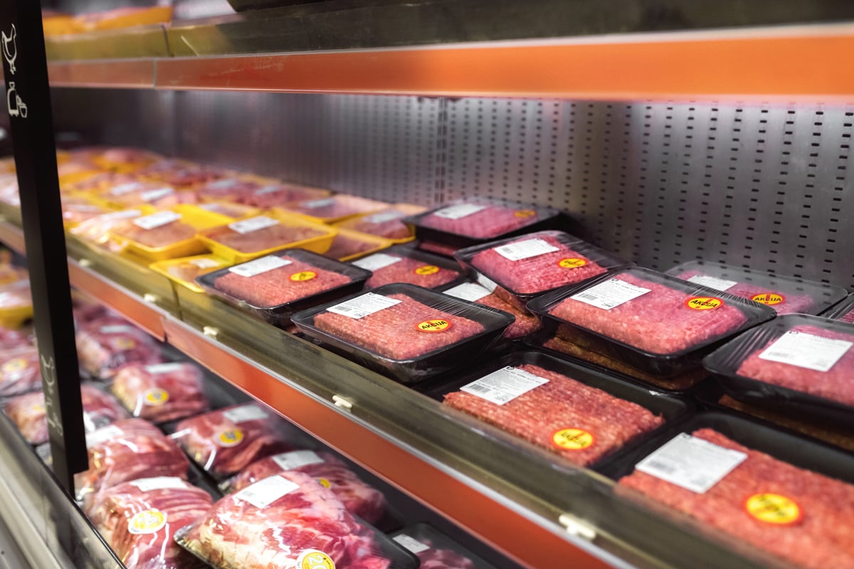 超市架上販售的肉品，很多都是來自於工業化農場。