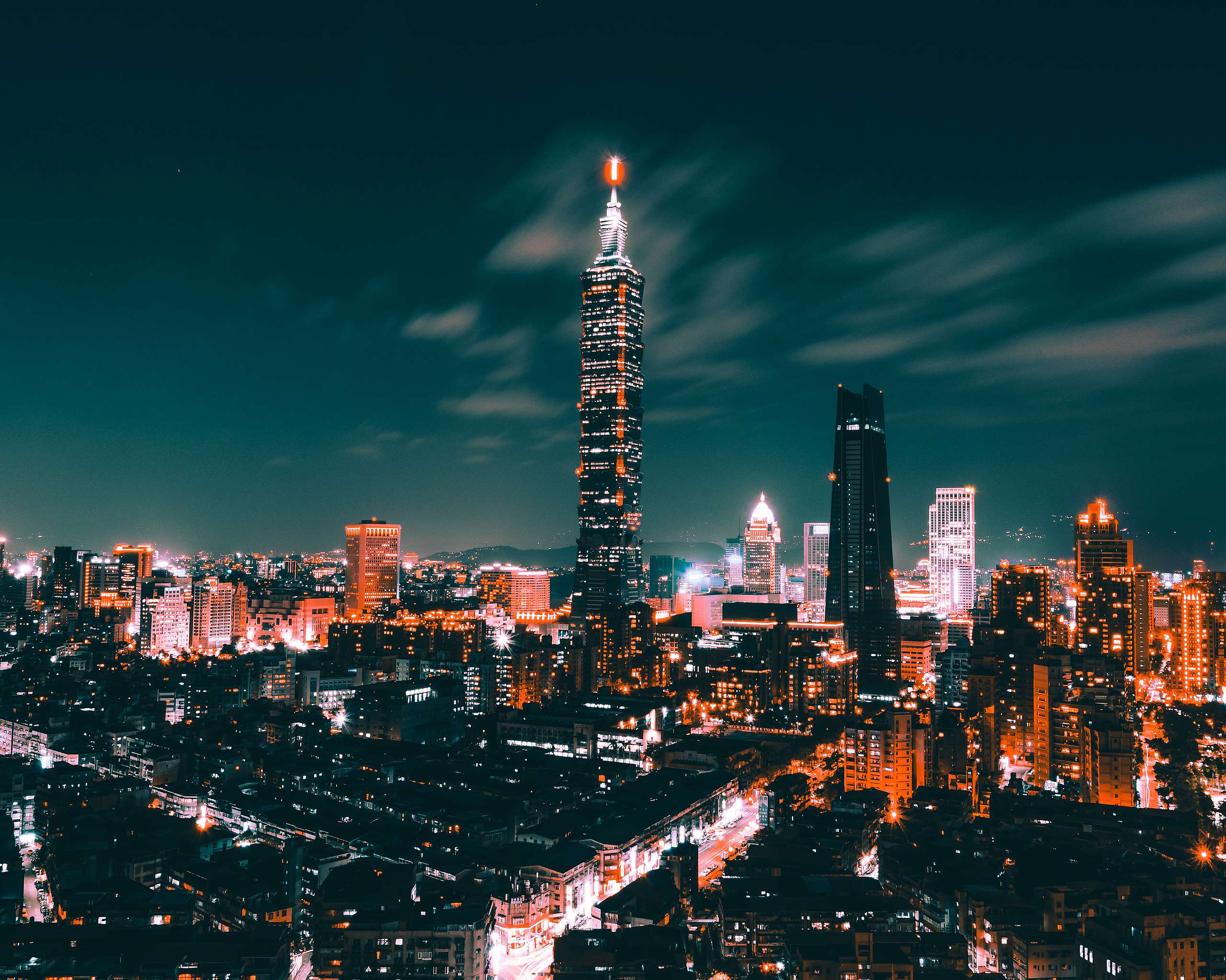 臺灣用電量高，但若寄望續建核四電廠來解決缺電問題，顯然並非明智之舉。