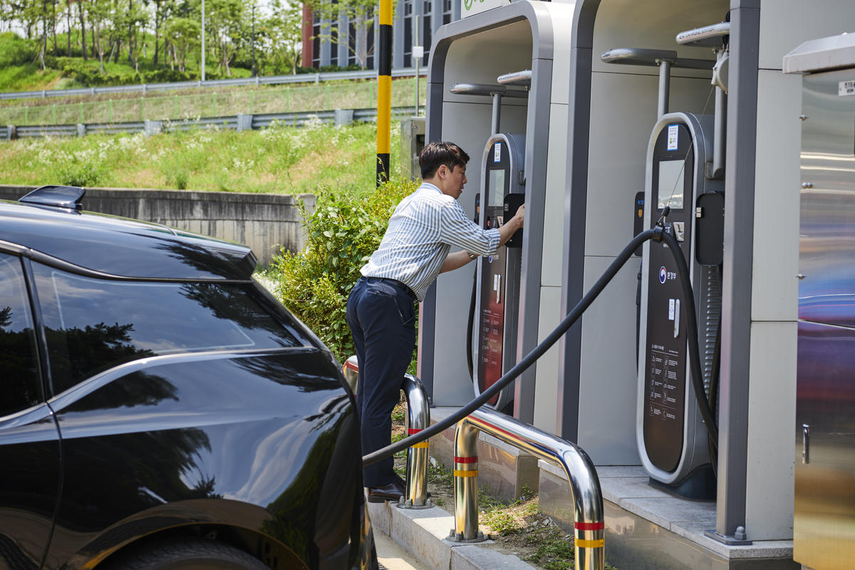 韓國首爾的電動車充電站網路正在陸續擴展。
