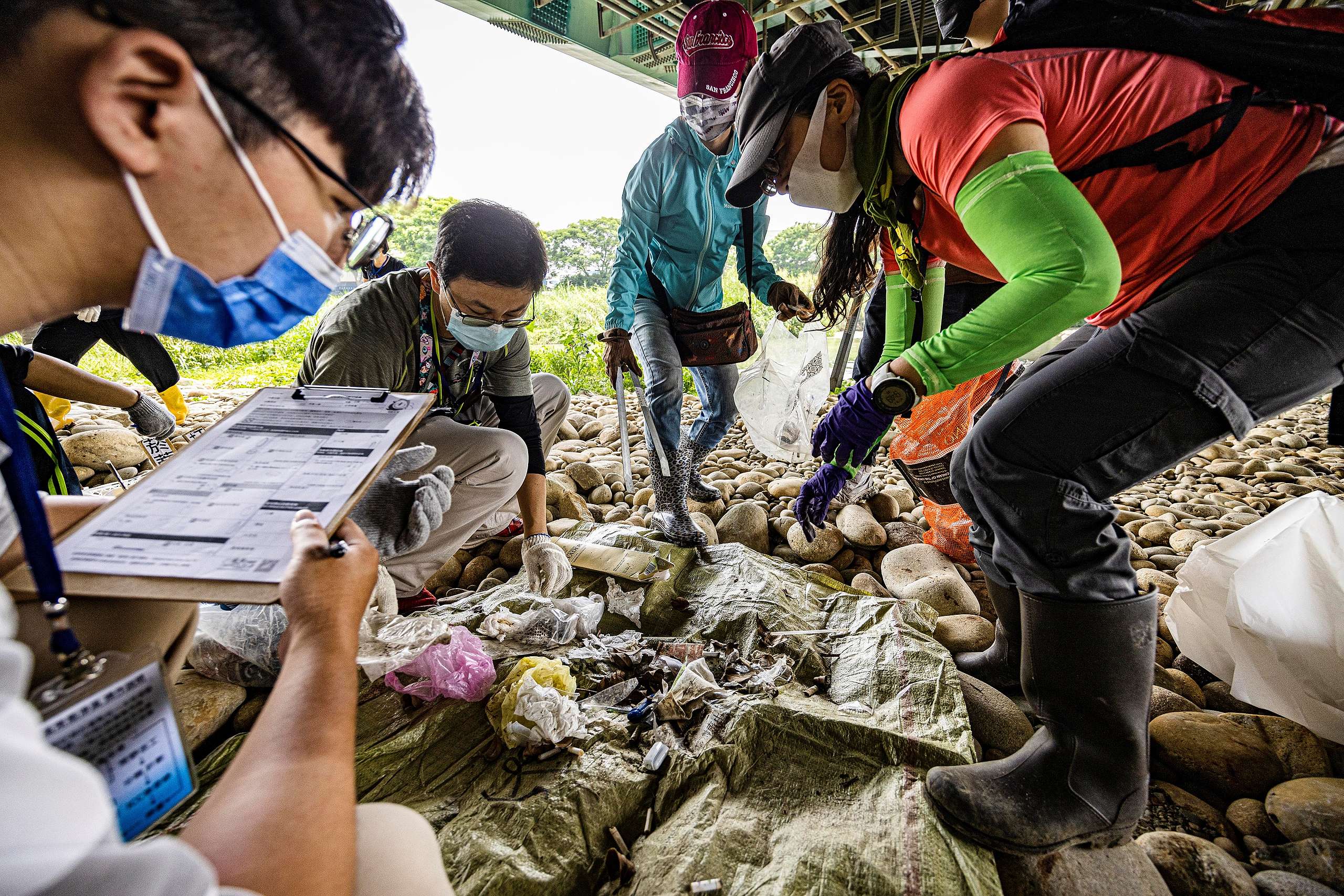 根據綠色和平志工的統計，當天在臺中筏子溪共清除64公斤垃圾，其中包括500根煙蒂、大量食品包裝袋、外帶盒。