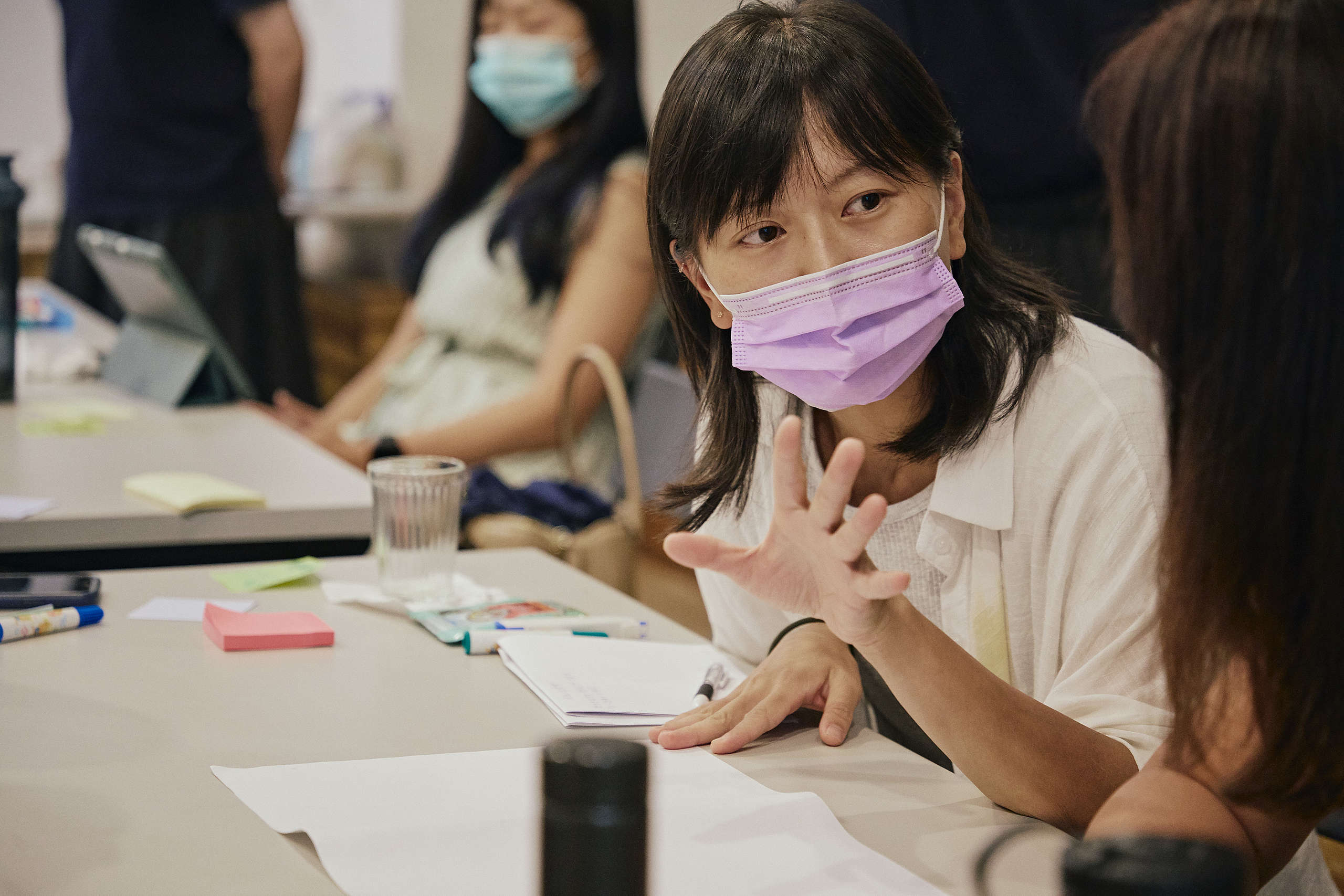 老師們彼此交流、思考,如何讓學生對於氣候變遷議題更有感。