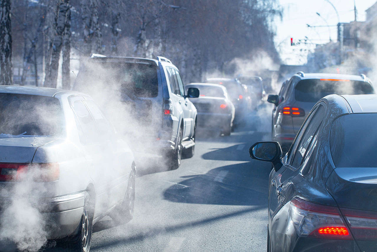 交通運輸碳排放占全球近四分之一，因此必須在2030年前大幅淘汰燃油車，轉為較低碳的選擇。
