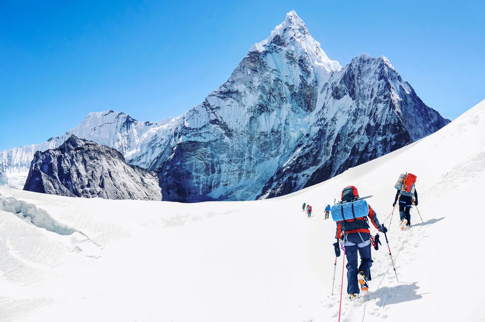 海拔8,848公尺的「聖母峰」是世界第一高峰，吸引全球許多登山好手挑戰登頂。