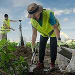 Brand Audit and Beach Clean-up at New Taipei Bridge, Dansuie River in Taiwan. © Greenpeace / Universal Volunteer