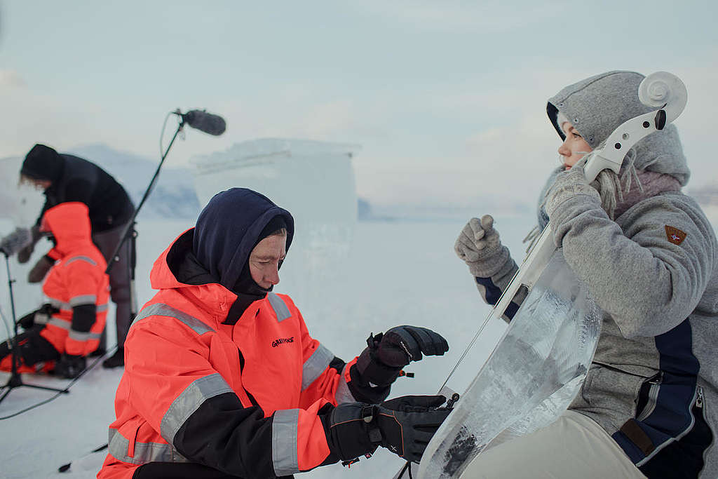 Protect the Oceans Expedition - Ice Concert. © Denis  Sinyakov / Greenpeace