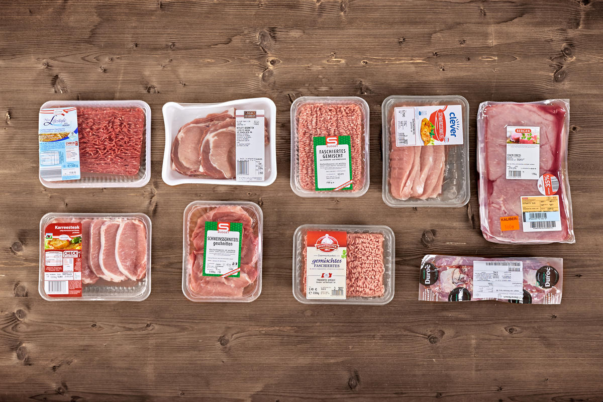 Antibiotic Resistent Germs in Pork Meat in Austria. © Mitja  Kobal / Greenpeace