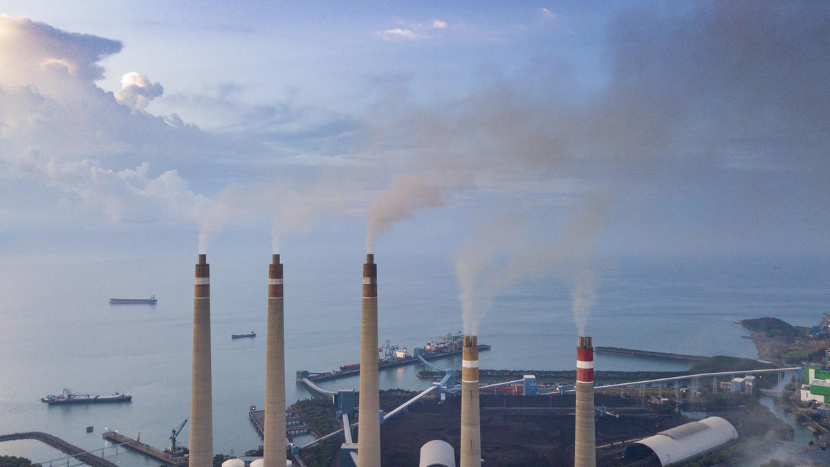 Coal Power Plants in Suralaya, Indonesia. © Kasan Kurdi / Greenpeace