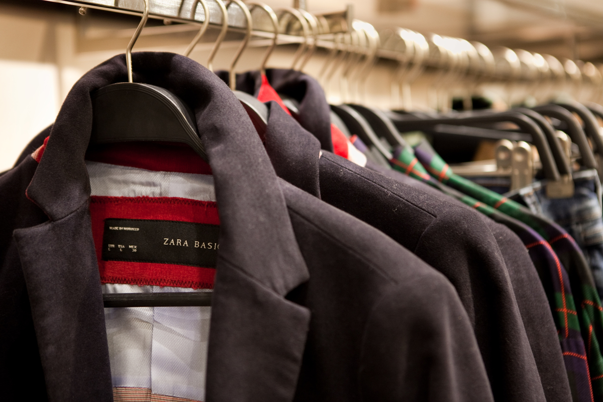 Zara Clothing in London. © Emma Stoner / Greenpeace