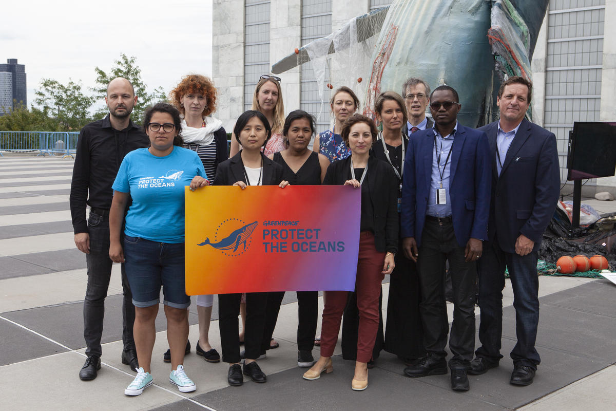 Greenpeace Delegation at the IGC3 Negotiations in New York. © Alex Yallop / Greenpeace