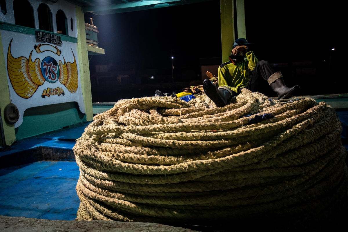 Migrant Fishermen in Indonesia. © Jurnasyanto Sukarno / Greenpeace Migrant Fishermen in Indonesia. © Jurnasyanto Sukarno / Greenpeace