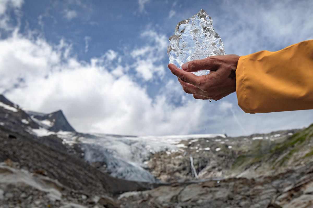 Climate Change Impact Austria - Glaciers. © Mitja  Kobal / Greenpeace