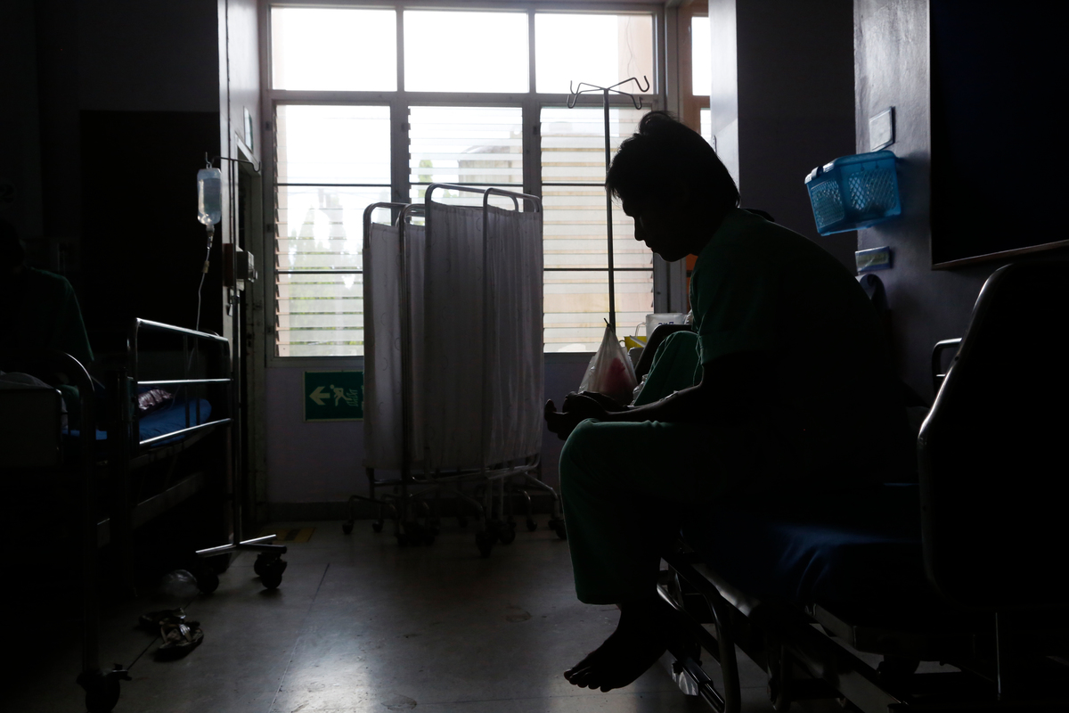 Cambodian Fisherman at Hospital in Thailand. © Chanklang Kanthong / Greenpeace Cambodian Fisherman at Hospital in Thailand. © Chanklang Kanthong / Greenpeace