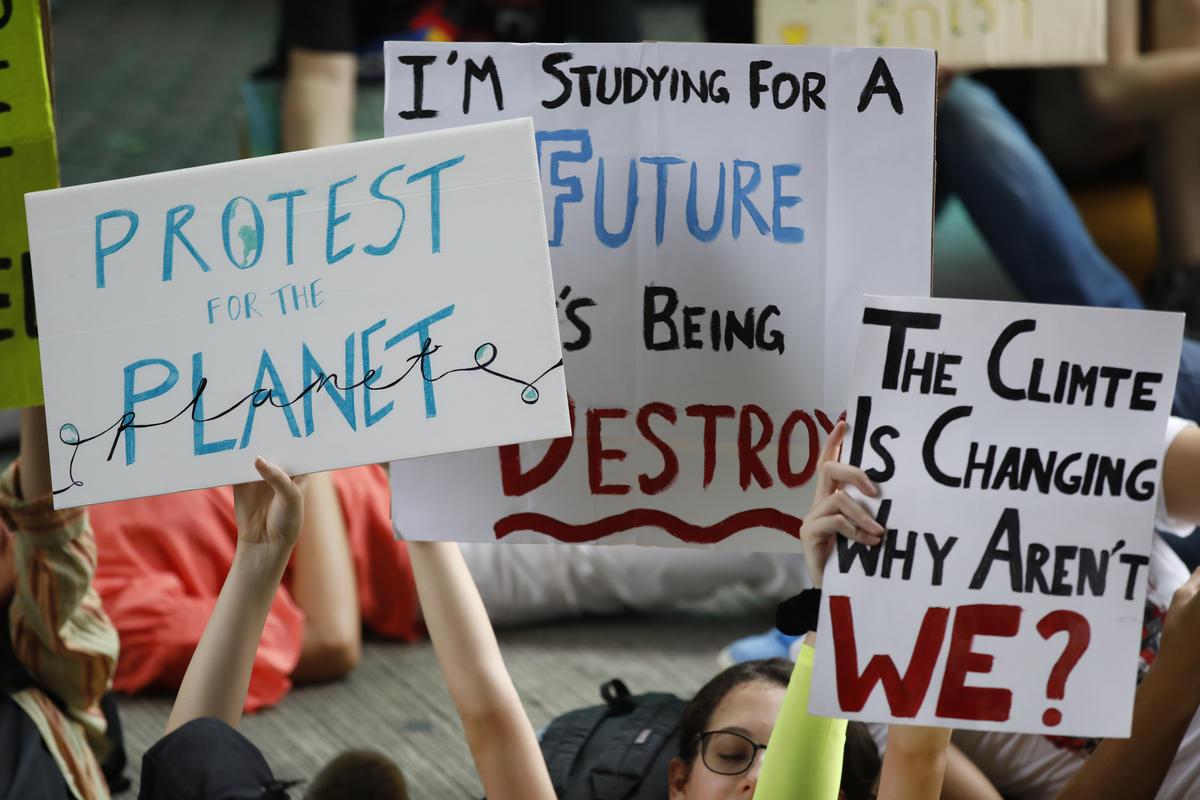 Global Climate Strike in Bangkok. © Tadchakorn  Kitchaiphon / Greenpeace