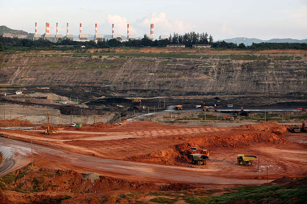 Mae Moh Coal Mine in Thailand. © Luke Duggleby / Greenpeace Mae Moh Coal Mine in Thailand. © Luke Duggleby / Greenpeace