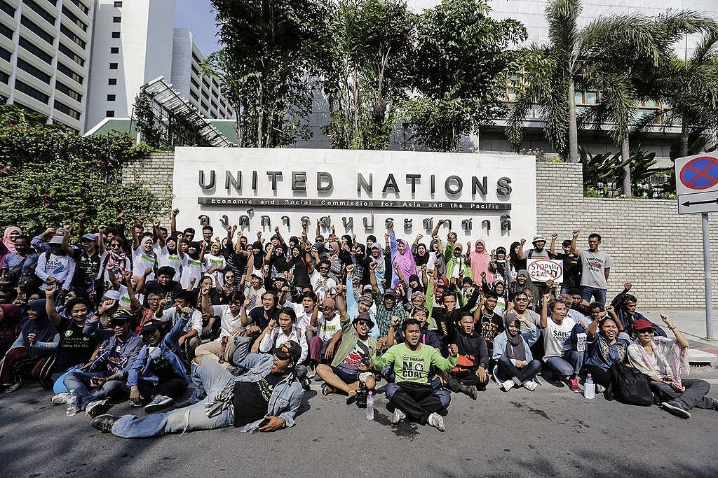 Victory on Anti Coal Powerplant Protest in Bangkok. © Tadchakorn  Kitchaiphon / Greenpeace